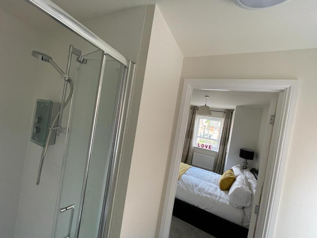 Stunning 3-Bed Risa House In Beeston Nottingham Vila Exterior foto